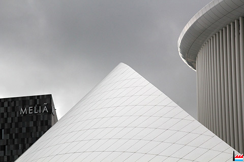 Hôtel Meliá (architecte: Jim Clemes) + Philharmonie (architecte: Christian de Portzamparc), Luxembourg - Kirchberg